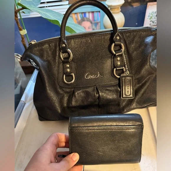 Coach Black Leather Ashley Satchel and Black Leather Wallet Set - Picture 3 of 10